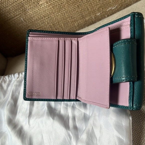 HTF Coach Ergo Teal Turquoise Turnlock Wallet - Picture 10 of 11